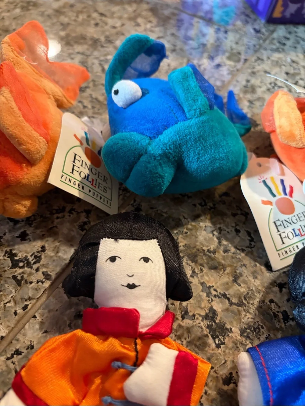 Dynamics of Manhattan Mei-Ling & Kiki VTG Finger Puppets & Finger Follies Fish